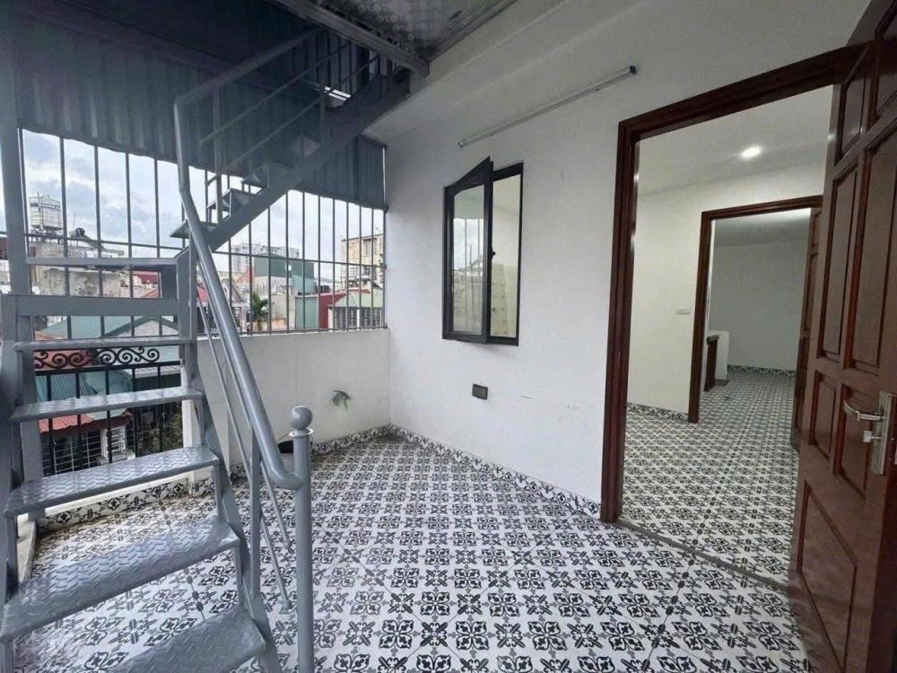 Cho Thuê Nhà 6 Tầng Phố La Thành, Đống Đa - 19.5tr/tháng - 0937.158.386