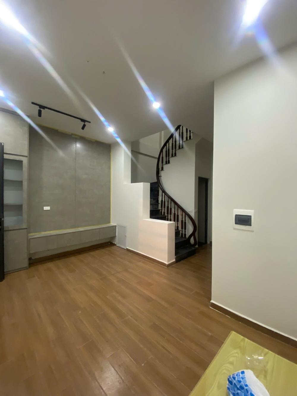 🏡 Nhà đẹp 5 tầng, lô góc 2 mặt thoáng, Quận Thanh Xuân - Giá 7.3 tỷ