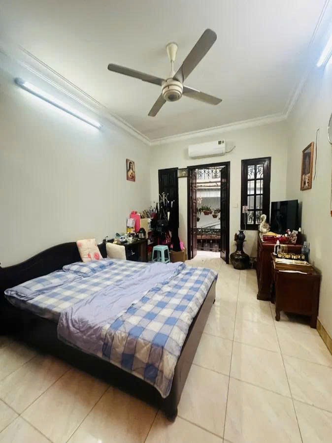 Nhà Đẹp Full Nội Thất, Vị Trí Đắc Địa Lê Thanh Nghị - Giá Tốt, Sổ Sẵn