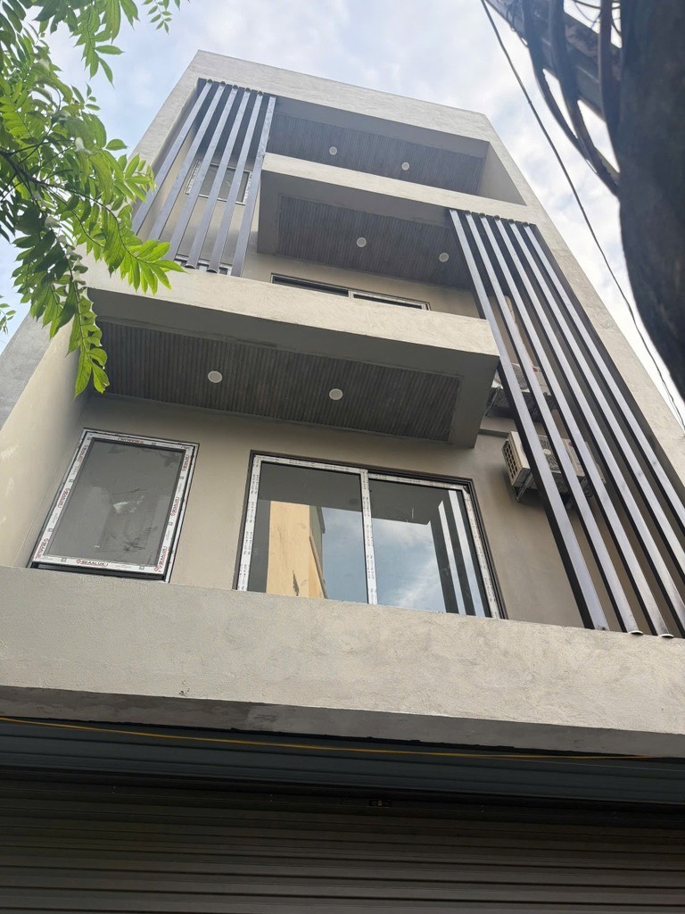 Bán Nhà Đẹp Tân Mai: 82m² 5 Tầng Thang Máy, Giá 13.88 Tỷ