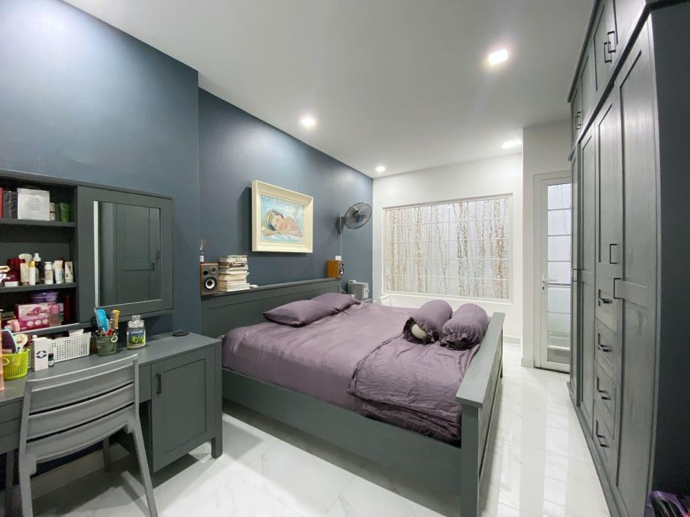 Bán Gấp Nhà Mới Sửa 2 Tầng, 2PN, Gần Mặt Tiền Cô Giang, Giá 7.5 Tỷ