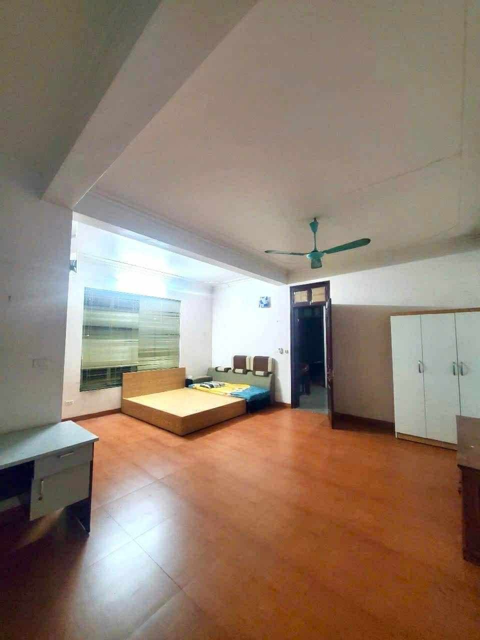 Siêu phẩm 6 Tầng - 137m² Xuân Thủy - Giá 30 Tỷ