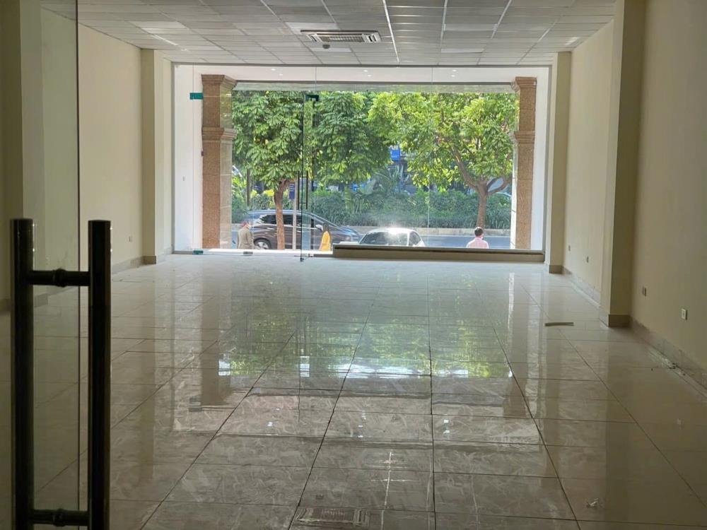 Cho Thuê Nhà Mới Thông Sàn Thang Máy Nguyễn Văn Huyền, Cầu Giấy - 75m2