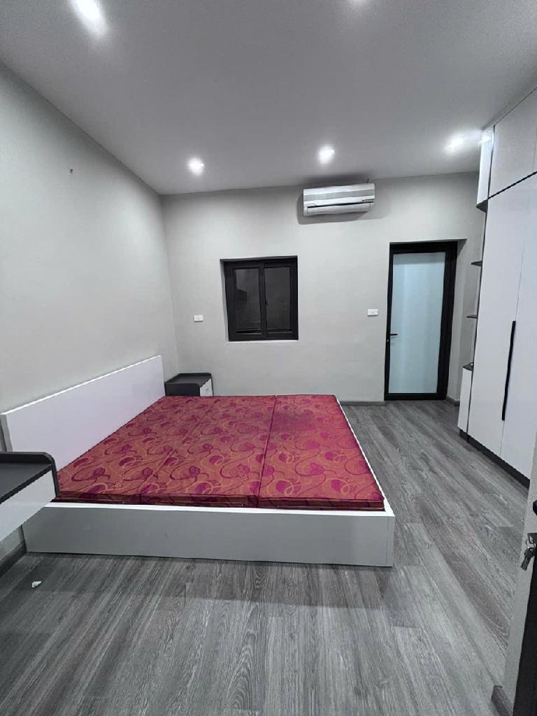 Bán Gấp Nhà Đội Cấn - Ba Đình: 34m2, 10m Ra Phố, Giá 7.75 Tỷ