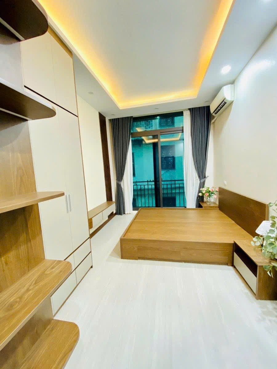 Bán Nhà Phố Thái Hà - 30m2, 6 Tầng, Kinh Doanh/Ở - 1x Tỷ