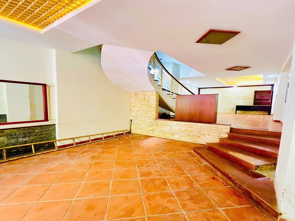 Bán nhà phố Duy Tân, Cầu Giấy - Phân lô - Kinh doanh Sầm Uất - 52m2