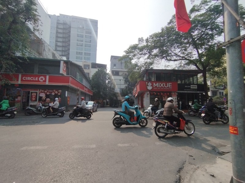 Bán Đất Phố Đồng Cổ - Tây Hồ: 340m2, Ngang 10m, Giá 120 Tỷ - Vị Trí Đắc Địa