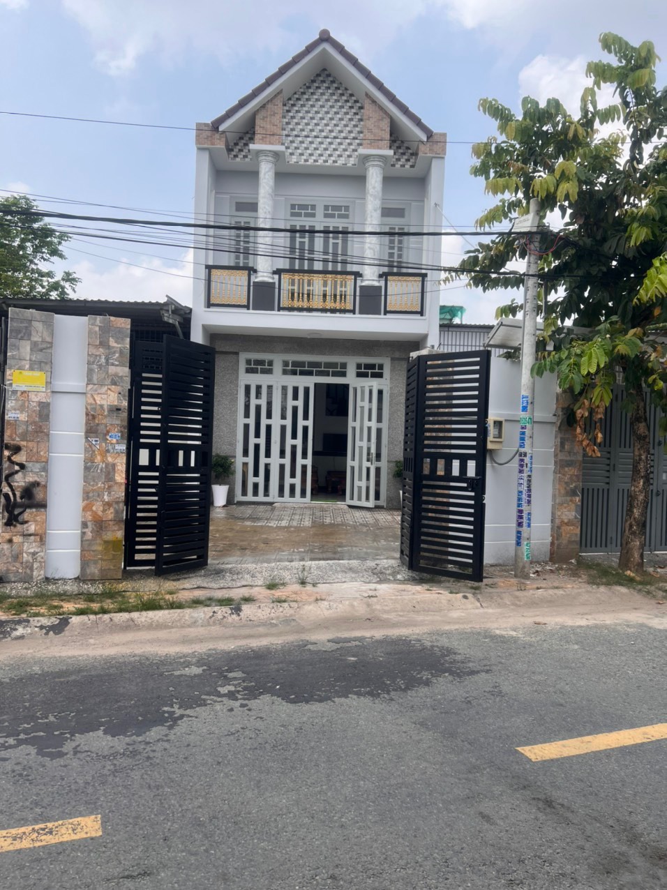 Bán Nhà 1 Lầu Mặt Tiền Đường Nhựa, Thới Tam Thôn, Hóc Môn - Giá 4.99 Tỷ