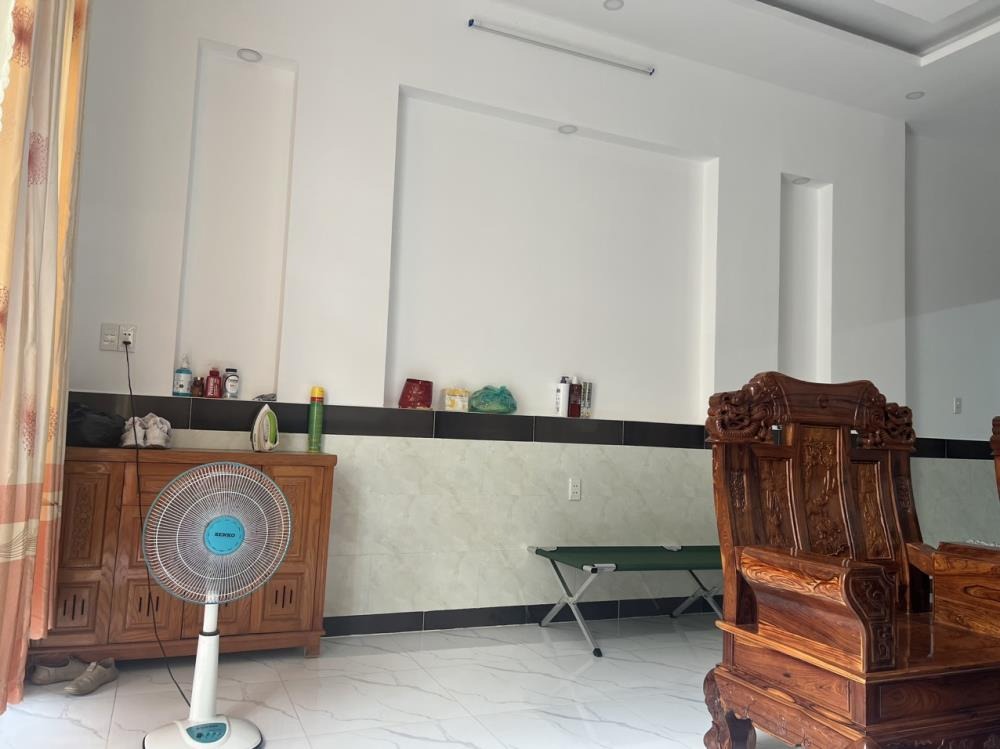 Bán Nhà 1 Lầu Mặt Tiền Đường Nhựa, Thới Tam Thôn, Hóc Môn - Giá 4.99 Tỷ