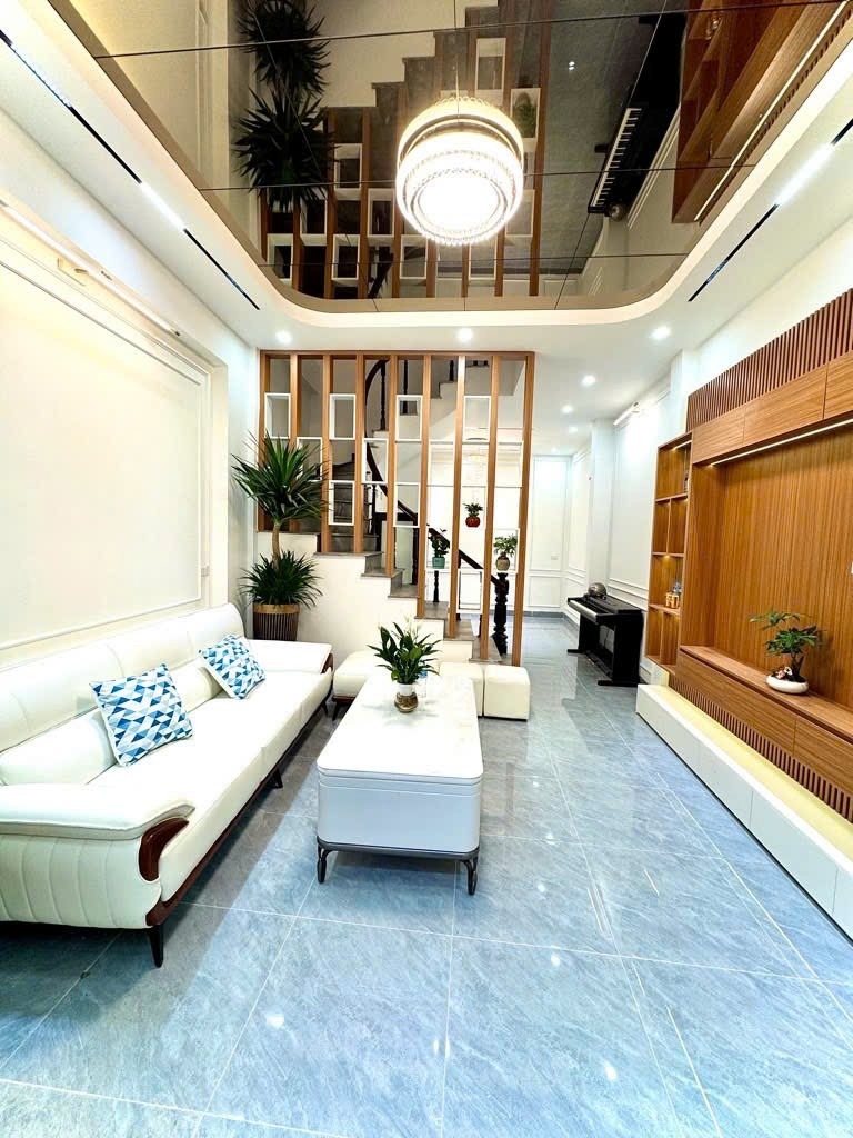 Nhà đẹp Xuân Đỉnh: Dân Xây, Vị Trí Đắc Địa, Giá Tốt