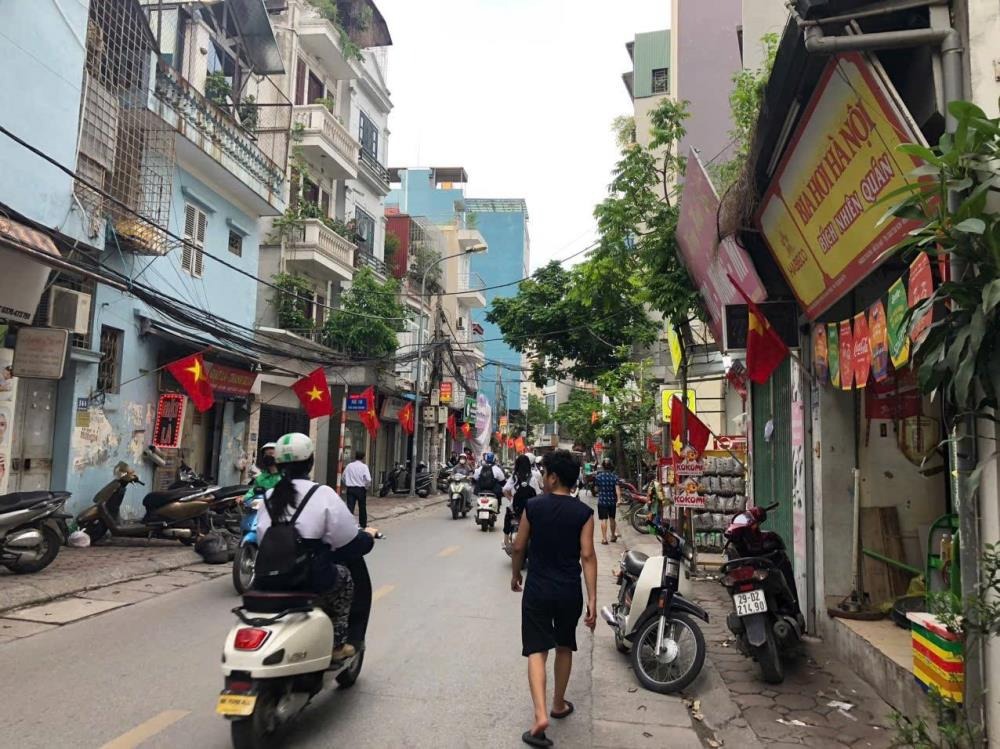Bán nhà Quận Hai Bà Trưng - 61m2 - Giá 10.2 Tỷ - Ô tô vào nhà