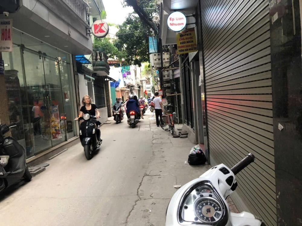 Bán nhà Quận Hai Bà Trưng - 61m2 - Giá 10.2 Tỷ - Ô tô vào nhà