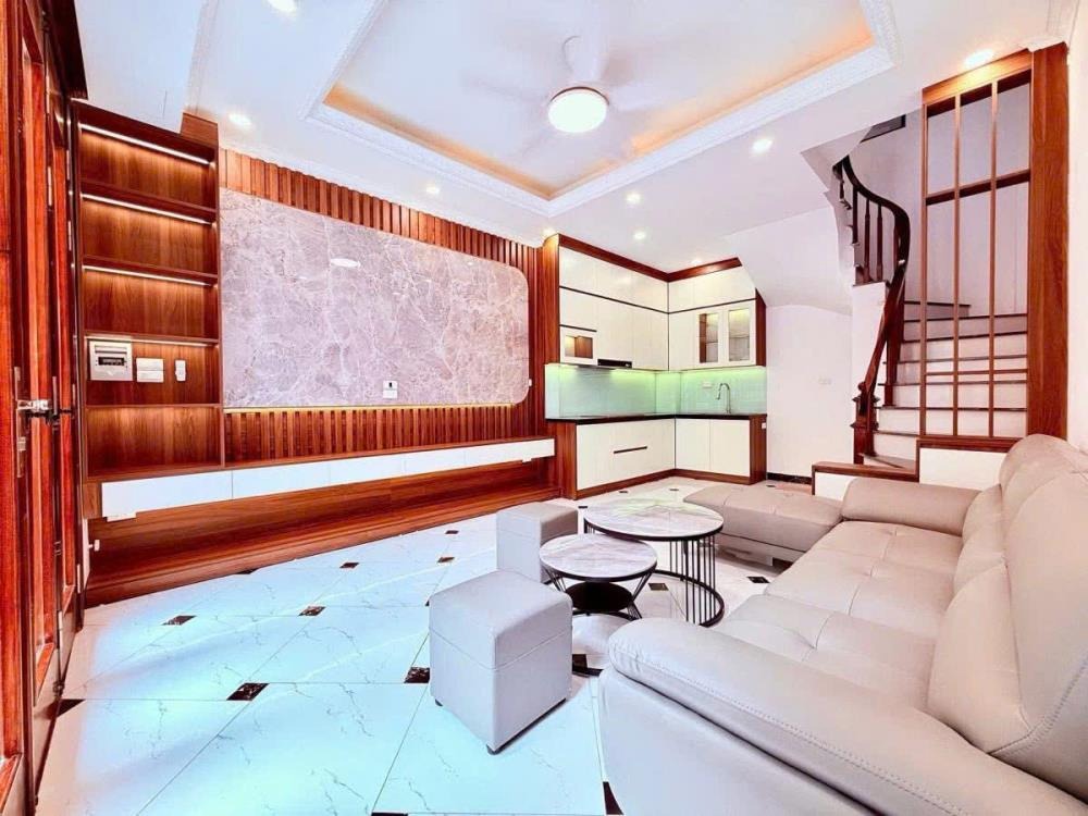 Giá Chỉ Hơn 5 Tỷ - Nhà Đẹp Tân Triều Full Nội Thất - Vị Trí Đắc Địa