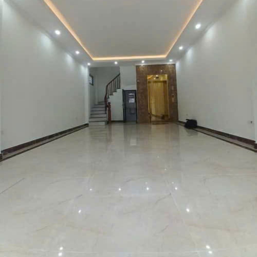 Bán Nhà Cầu Diễn - Hồ Tùng Mậu: 6 Tầng, Thang Máy, Full Nội Thất, 7.4 Tỷ