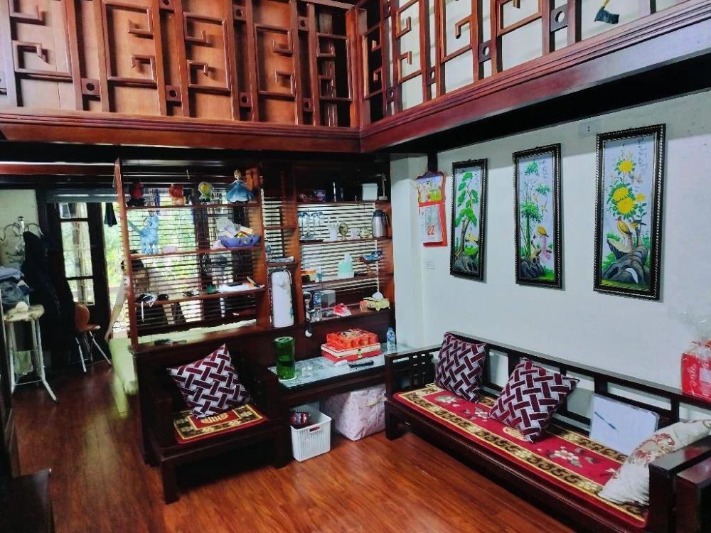 Nhà Mặt Phố Huế - Vị trí Đắc Địa, Giá Tốt - Quận Hai Bà Trưng