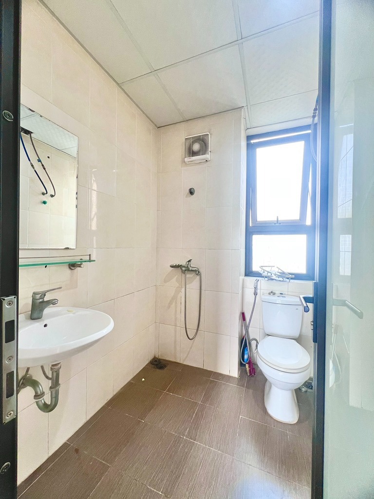 Bán Căn Góc Tầng Cao CT2 987 Tam Trinh: 67m2, 2PN, Full Nội Thất, Giá 4.5 tỷ