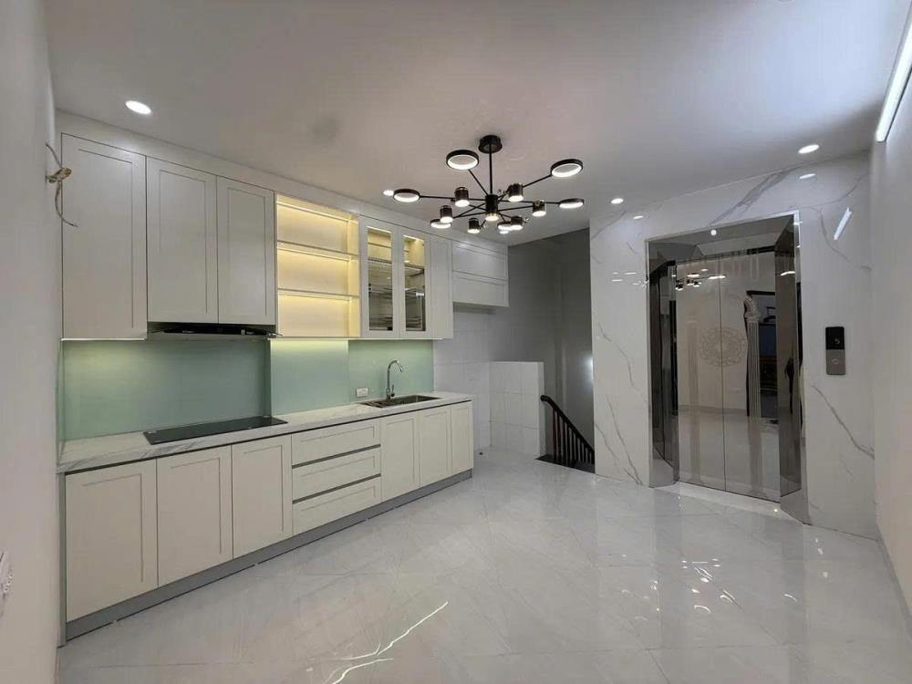 Nhà tân mai 5 tầng, full nội thất, thang máy, ô tô vào nhà - Yến 0941102708