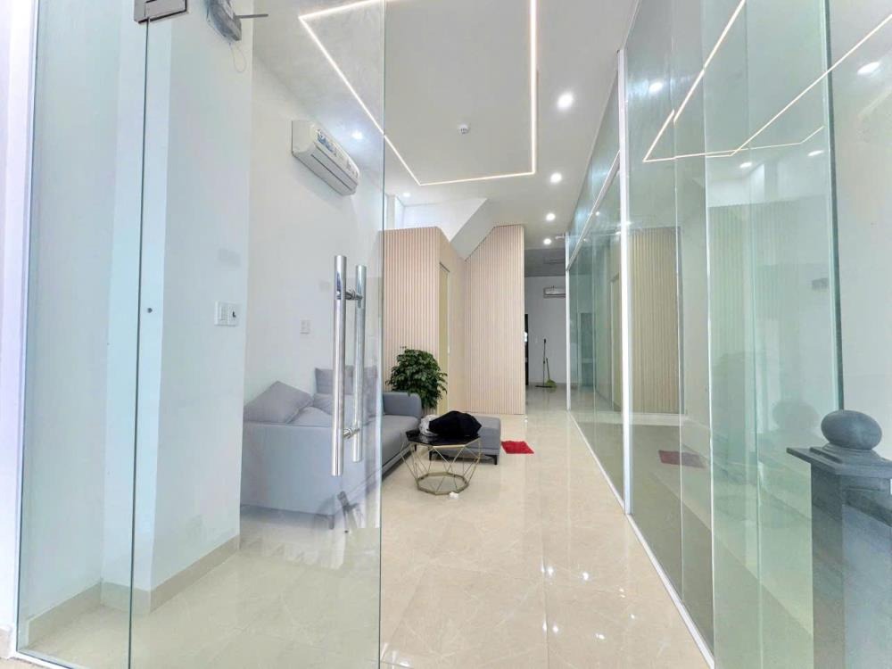 Cho Thuê Mặt Bằng Trệt, Có Phòng Riêng - Phạm Văn Đồng, Kha Vạn Cân