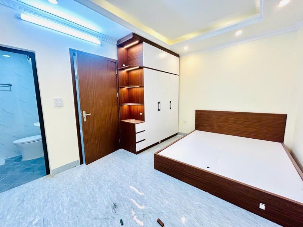 Bán nhà Minh Khai, 5 tầng thang máy, Full Nội Thất, 52m2, Giá Chỉ 11.x Tỷ