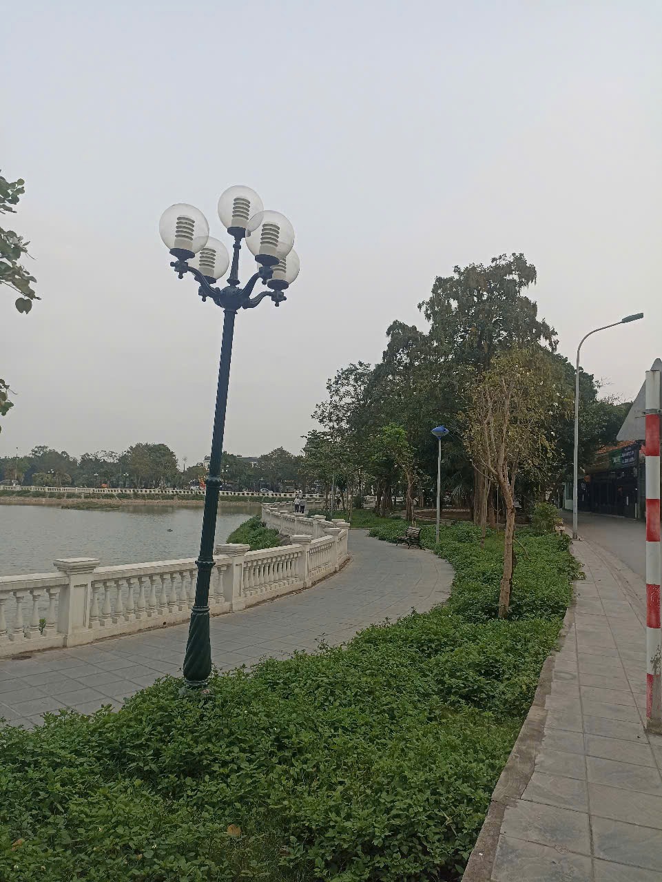 Cần Bán Nhà 6 Tầng Thạch Bàn - Lô Góc - Thang Máy - Gara Ô Tô - Full Nội Thất