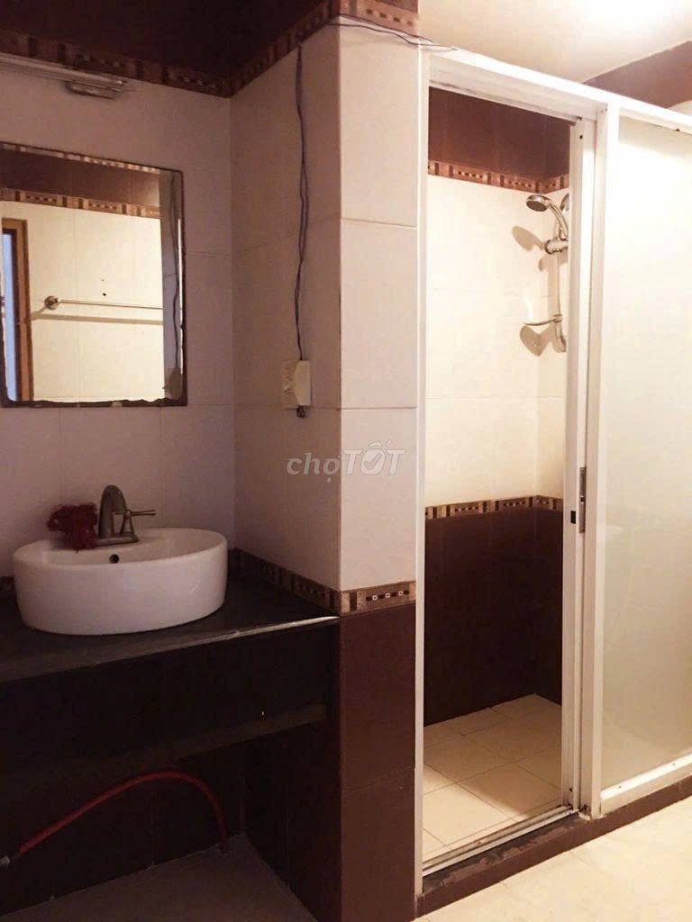 Cho Thuê Nhà Hẻm Xe Hơi, 5PN, Nội Thất Đầy Đủ, Bình Thạnh - Giá 35tr