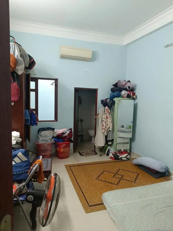 Nhà Mặt Tiền Tân Phú - 70m² - 10 Tỷ Thương Lượng - Vị Trí Đắc Địa