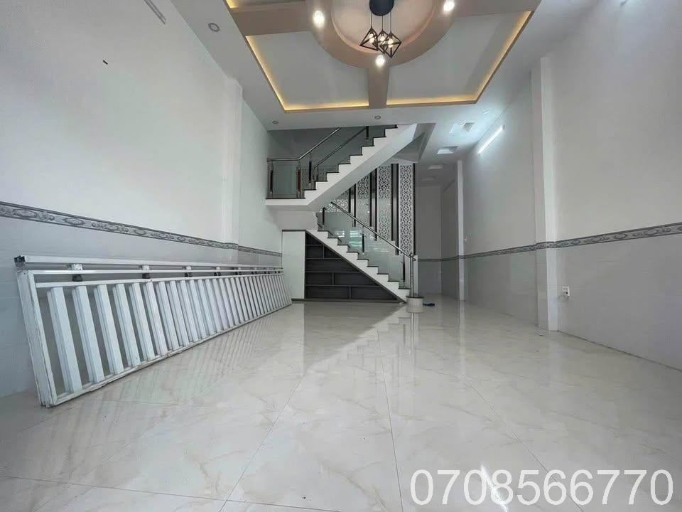 Nhà 1 Trệt 1 Lầu Thiết Kế Hiện Đại, Giá Chỉ 830 Triệu - Vị Trí Thuận Lợi