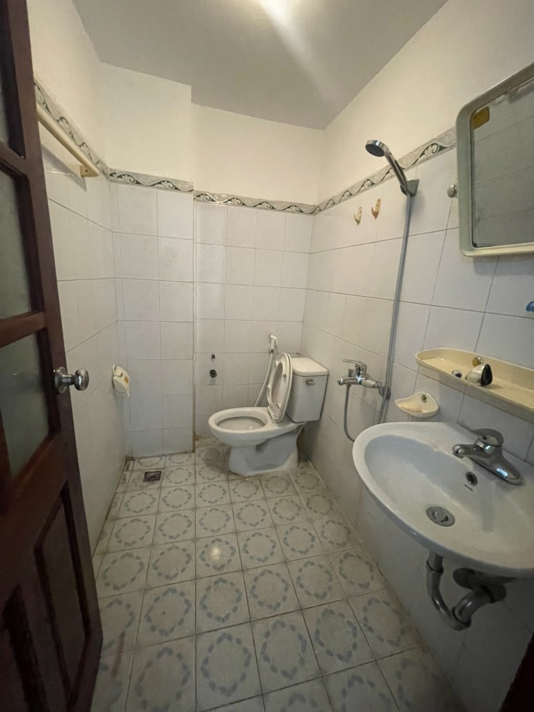 🏠 Nhà 5 Tầng, Trung Tâm Cầu Giấy - 7 Phòng Ngủ - 9.5 Tỷ