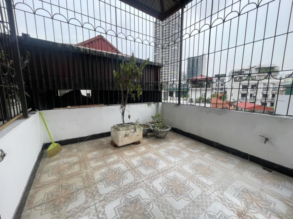 🏠 Nhà 5 Tầng, Trung Tâm Cầu Giấy - 7 Phòng Ngủ - 9.5 Tỷ
