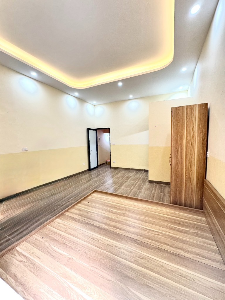 Giá Tốt: 5.19 tỷ Nhà Đẹp Hoàng Hoa Thám, Ba Đình, Full Nội Thất 3 Tầng