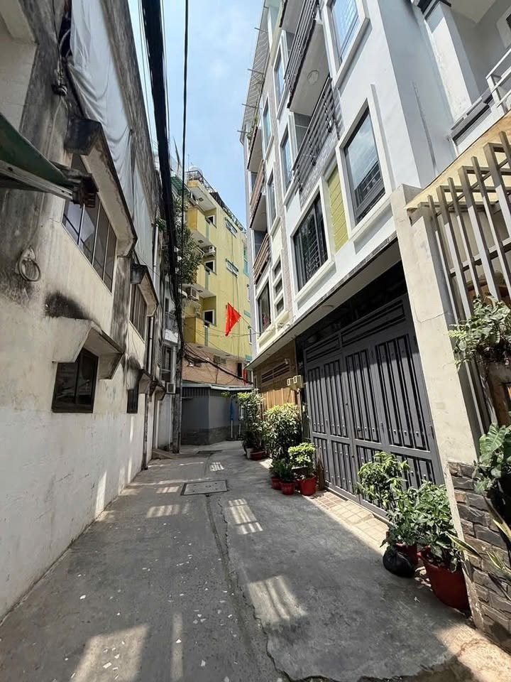 Bán Nhà 1 Trệt 3 Lầu Tân An, Củ Chi: 90m2, SHR, Giá Tốt