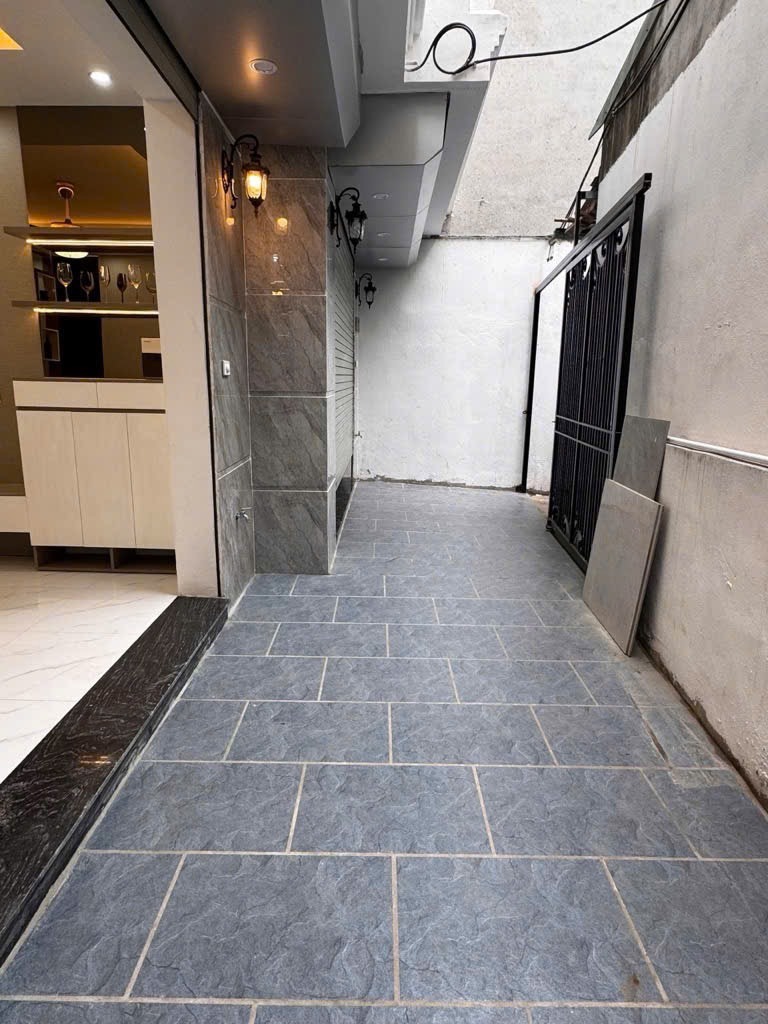 Nhà đẹp Xuân La, Tây Hồ: 7.75 tỷ - 35m2 - Vị trí đỉnh