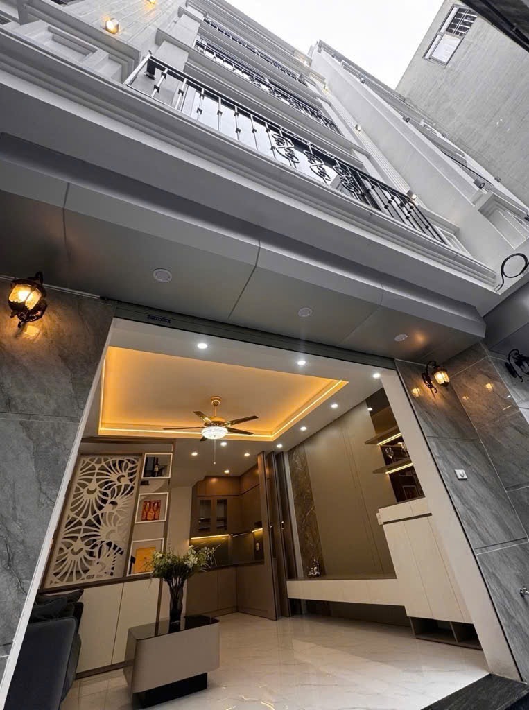 Nhà đẹp Xuân La, Tây Hồ: 7.75 tỷ - 35m2 - Vị trí đỉnh