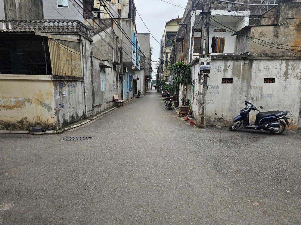 Bán nhà riêng tại Gia Lâm - 70m2, 4.x tỷ - Vị trí đẹp, giao thông thuận tiện