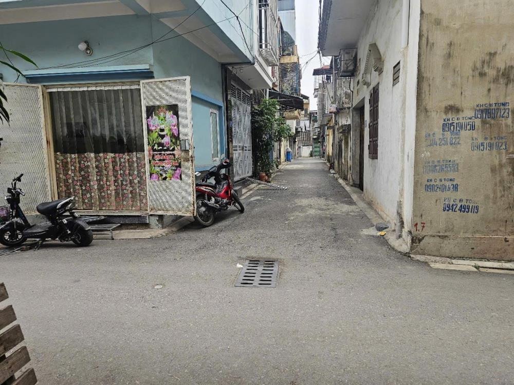 Bán nhà riêng tại Gia Lâm - 70m2, 4.x tỷ - Vị trí đẹp, giao thông thuận tiện