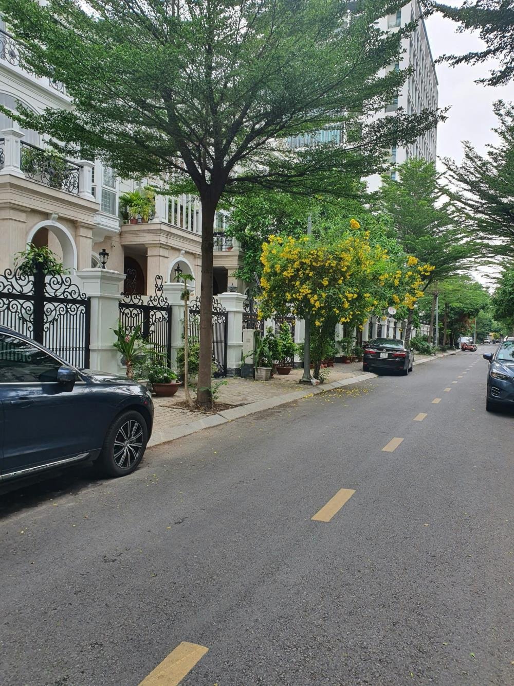 Bán Nhà Phố Cityland Garden Hills - 5PN, 4WC - Giá Tốt