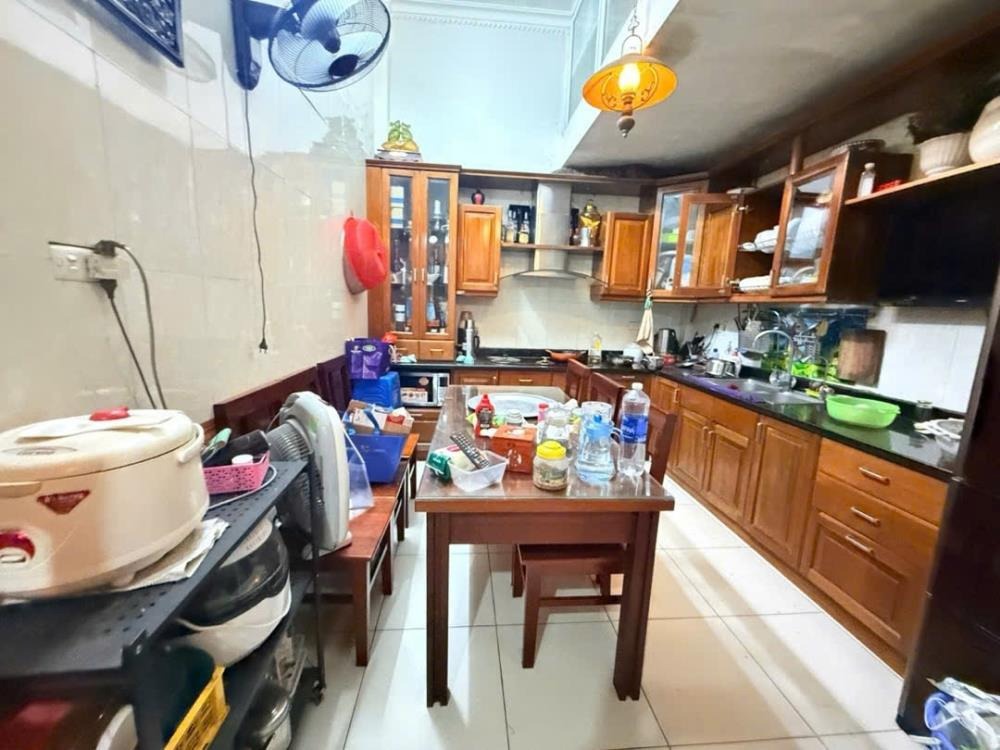 Bán Gấp Nhà Thanh Xuân 41m2, 5 Tầng, Ô Tô Đỗ Cửa - Giá 15 Tỷ