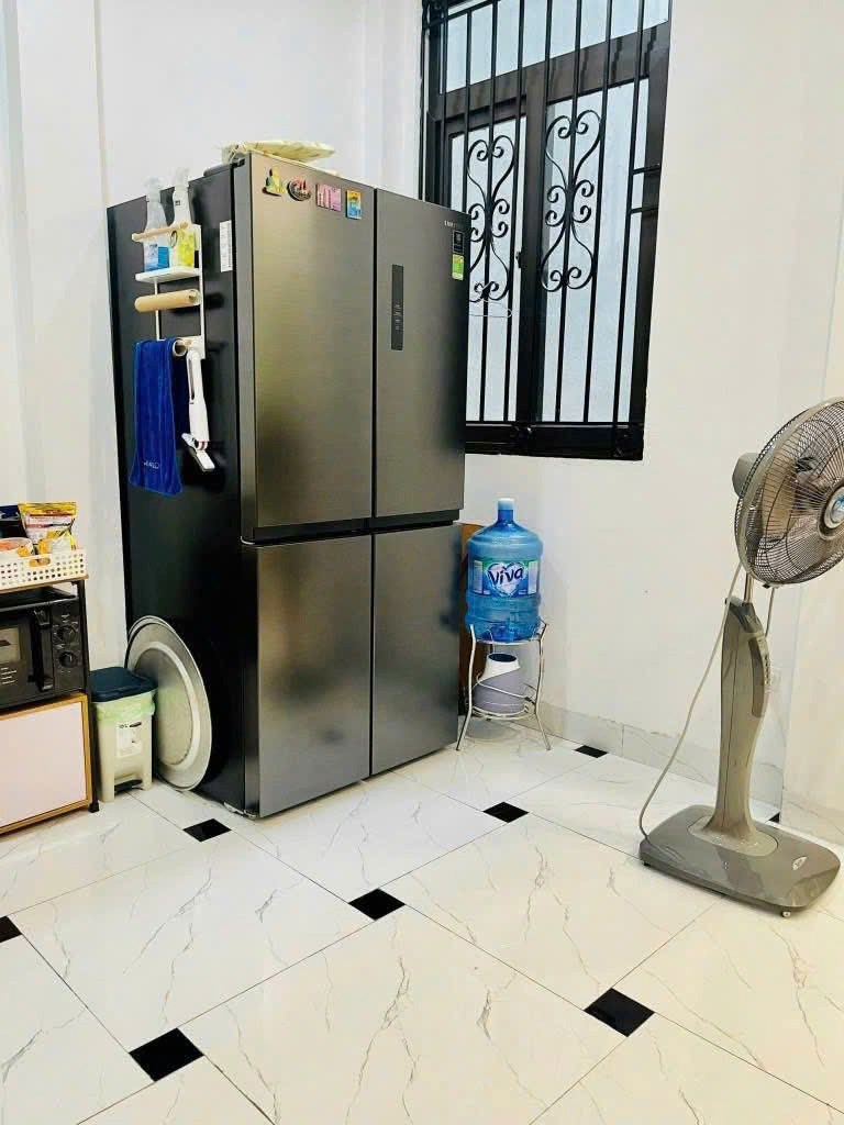 Bán Nhà Nguyễn Khang - 5 Tầng, Sân Riêng, Giá Tốt