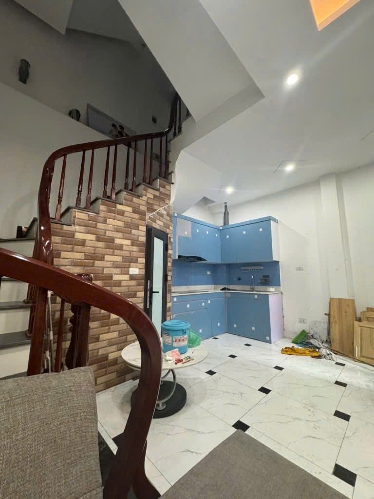 Bán Nhà Nguyễn Khang - 5 Tầng, Sân Riêng, Giá Tốt