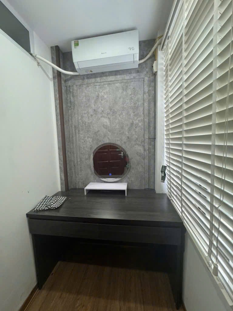 Bán Nhà Nguyễn Khang - 5 Tầng, Sân Riêng, Giá Tốt