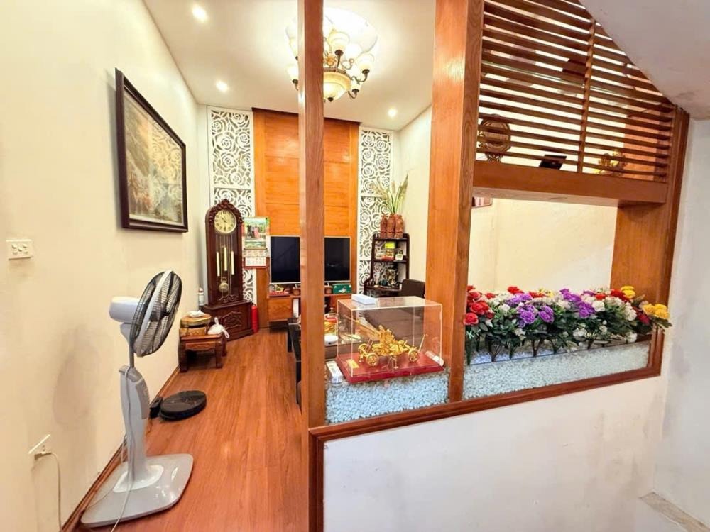 Bán Gấp Nhà Thanh Xuân 41m2, 5 Tầng, Ô Tô Đỗ Cửa - Giá 15 Tỷ