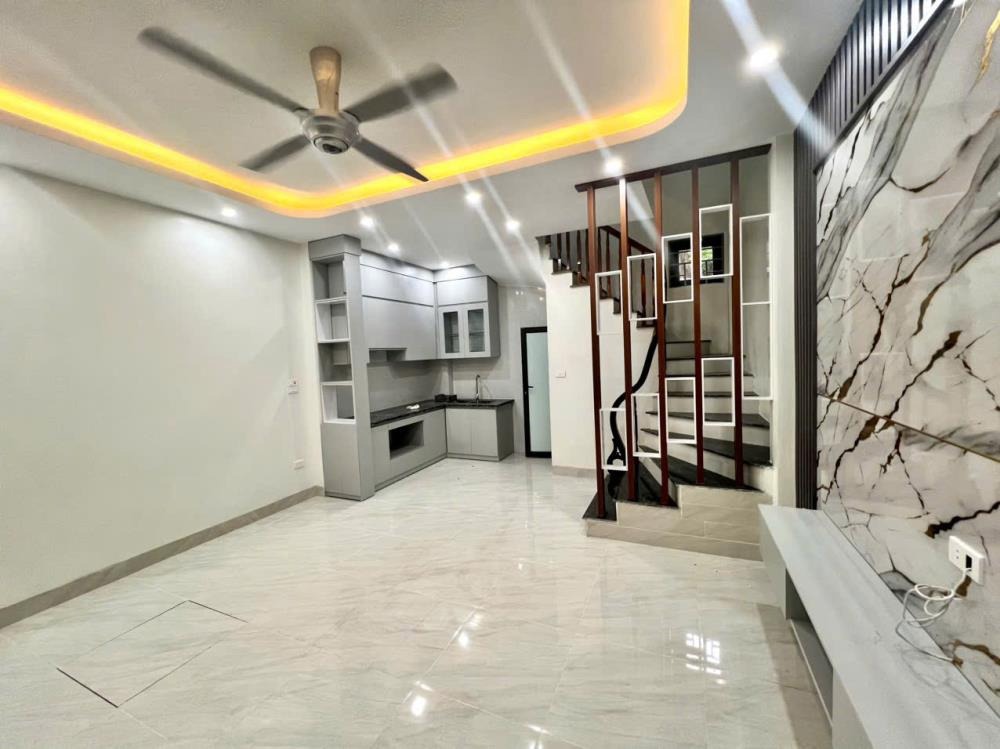 Bán nhà Hà Đông: 33m2, 5 tầng, MT 4.56m, Ngõ 6 Hà Trì 1 - Giá 6.8 tỷ