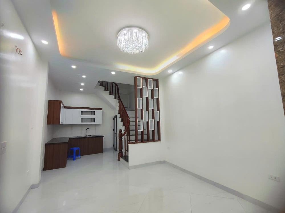 Bán Nhà 5 Tầng Phố Lụa Vạn Phúc - Giá 7 Tỷ - Vị Trí Đẹp, Ở Ngay
