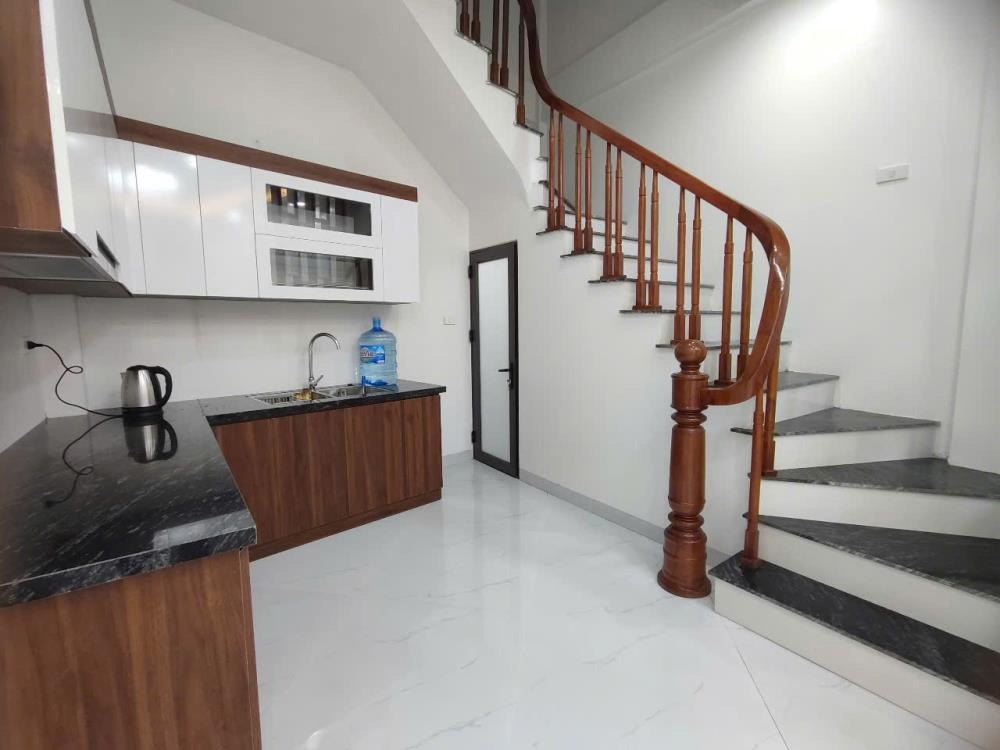 Bán Nhà 5 Tầng Phố Lụa Vạn Phúc - Giá 7 Tỷ - Vị Trí Đẹp, Ở Ngay