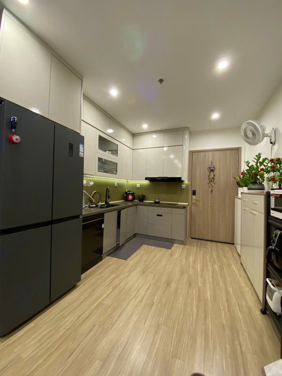 Bán Căn Hộ 3PN Vinhome Smart City - View Đẹp - Giá Tốt