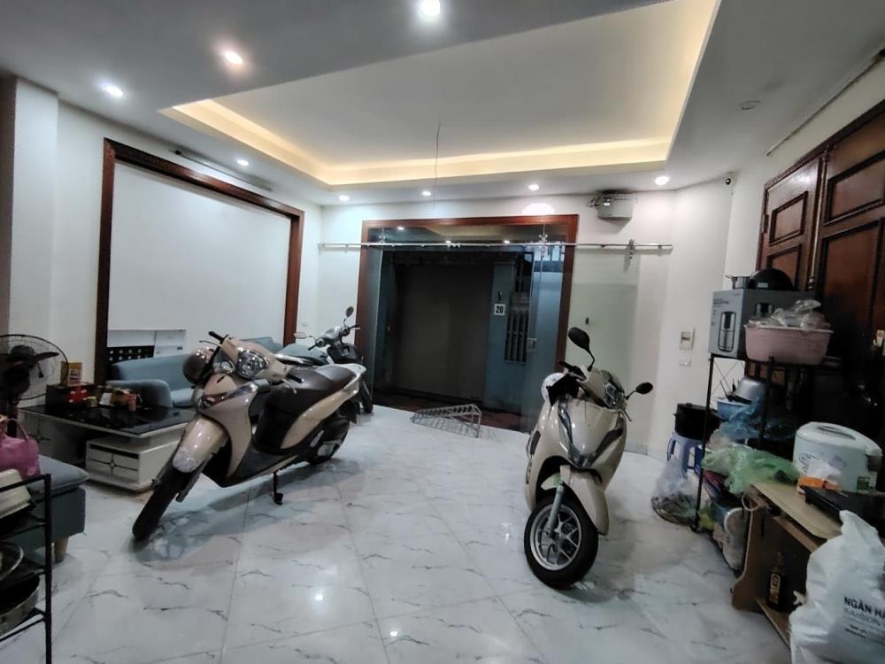 Bán nhà 5 tầng lô góc Hoàng Hoa Thám, Ba Đình - 9.4 tỷ