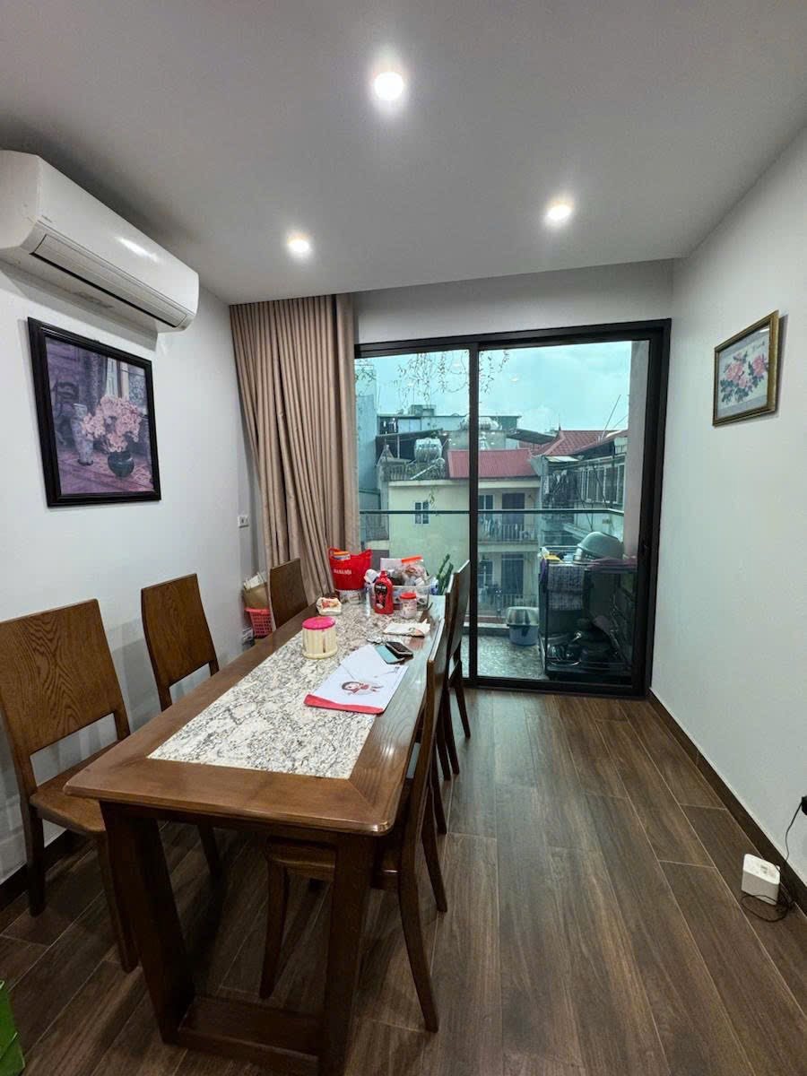Tòa Văn Phòng Cầu Giấy 65m2, 8 Tầng, Mặt Tiền, Giá Tốt
