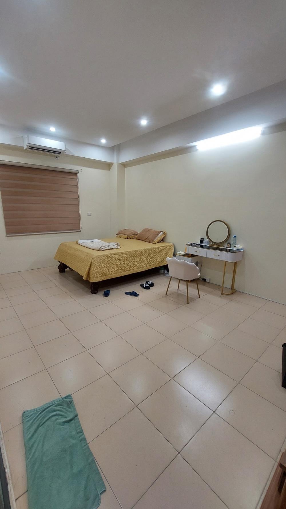 Dòng Tiền Ổn Định Tại Cầu Giấy: 210m2, 5 Tầng, Mặt Tiền 11m - 46 Tỷ