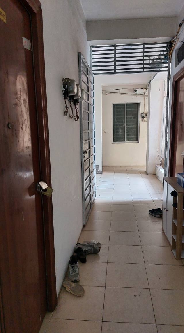 Dòng Tiền Ổn Định Tại Cầu Giấy: 210m2, 5 Tầng, Mặt Tiền 11m - 46 Tỷ