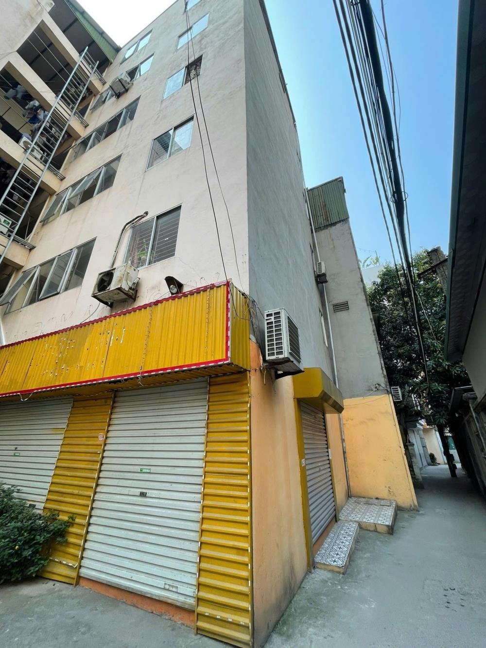 Dòng Tiền Ổn Định Tại Cầu Giấy: 210m2, 5 Tầng, Mặt Tiền 11m - 46 Tỷ